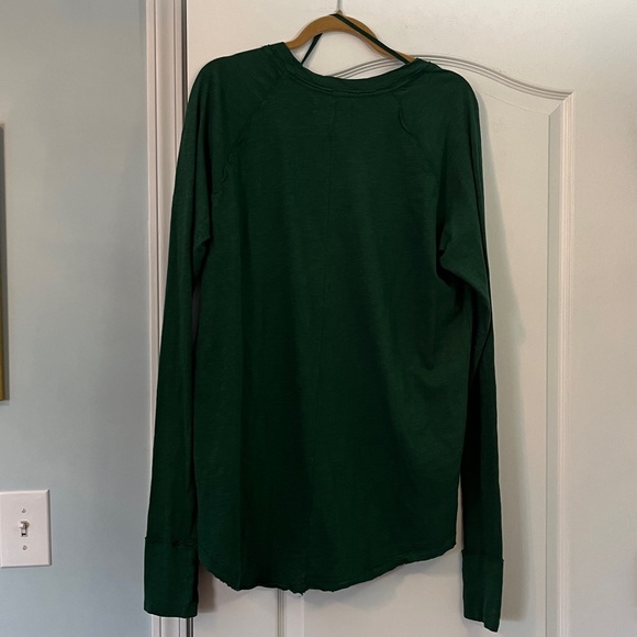 We The Free Arden Long Sleeve T-Shirt Sz Small Oversized Uncut Emerald NWT - Picture 7 of 11